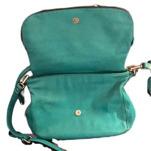 Gorgeous Teal Pebble Leather Purse! Multi Pocket, multi zipper & multi strap!
